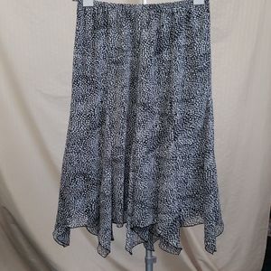 Skirt with handkerchief hem